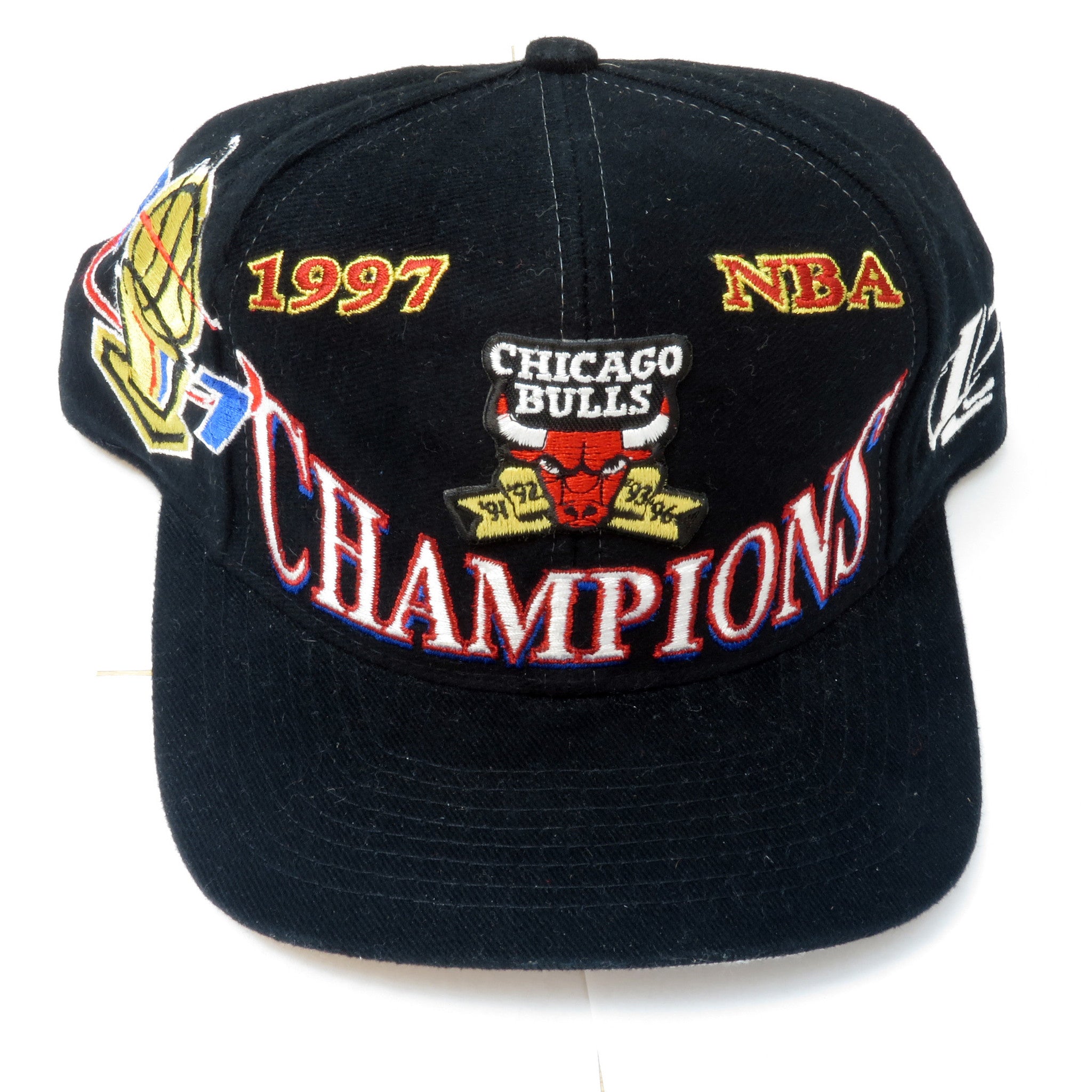 1997 Chicago Bulls NBA Champions Snapback Hat
